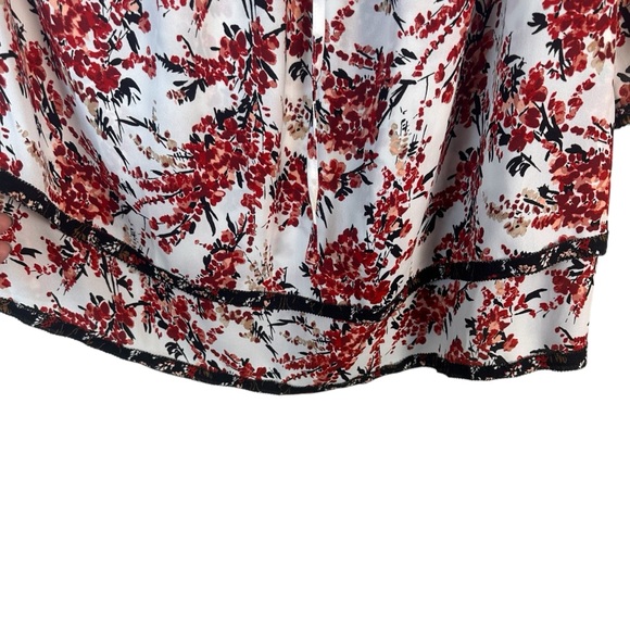 White House Black Market Red Orange Floral Layered Blouse Size XL - Picture 2 of 7